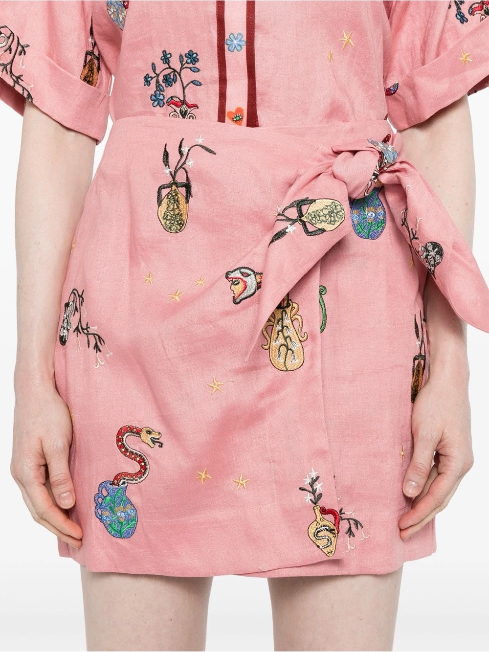 🪲ALEMAIS Timmy Skirt - Picture 2 of 9